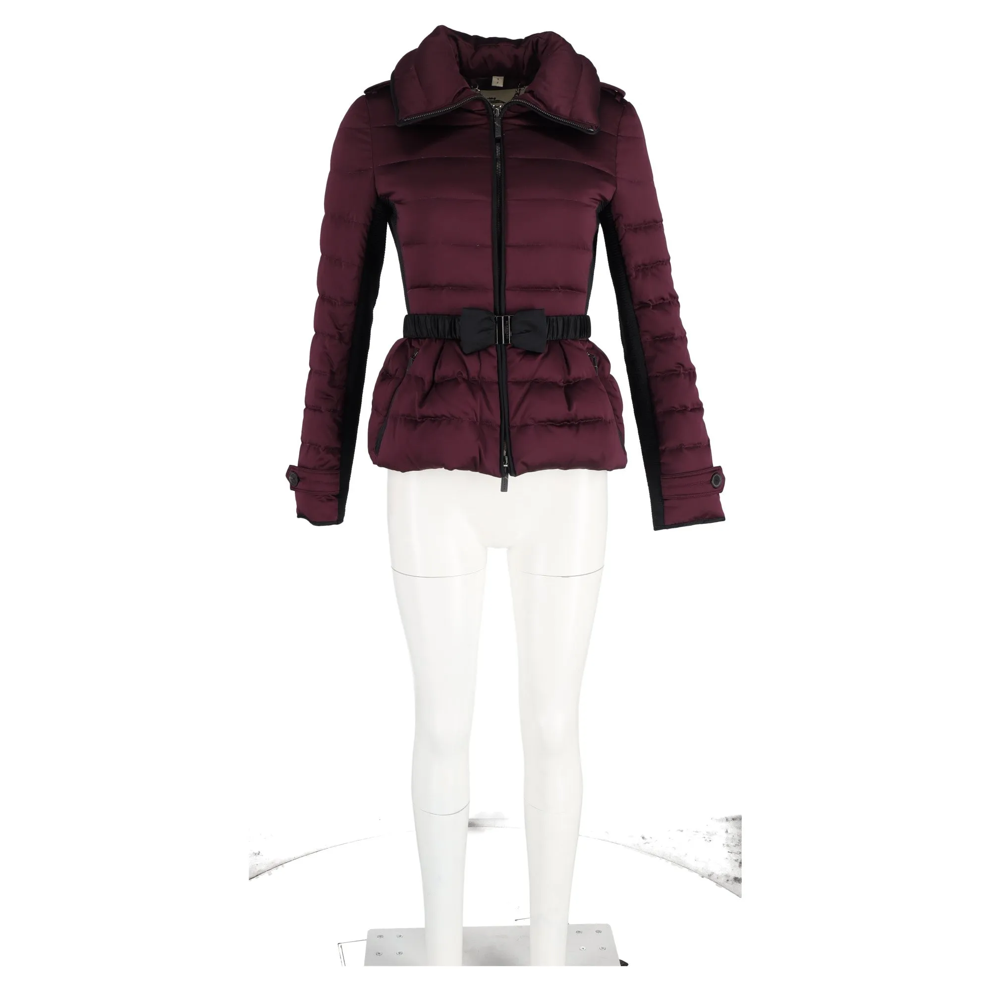 Burberry Appleton Puffer Jacket with Contrast Binding in Burgundy Polyester