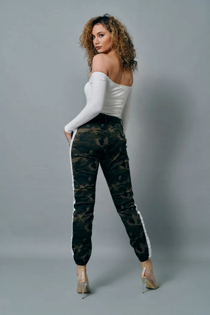 Camo Joggers w/belt