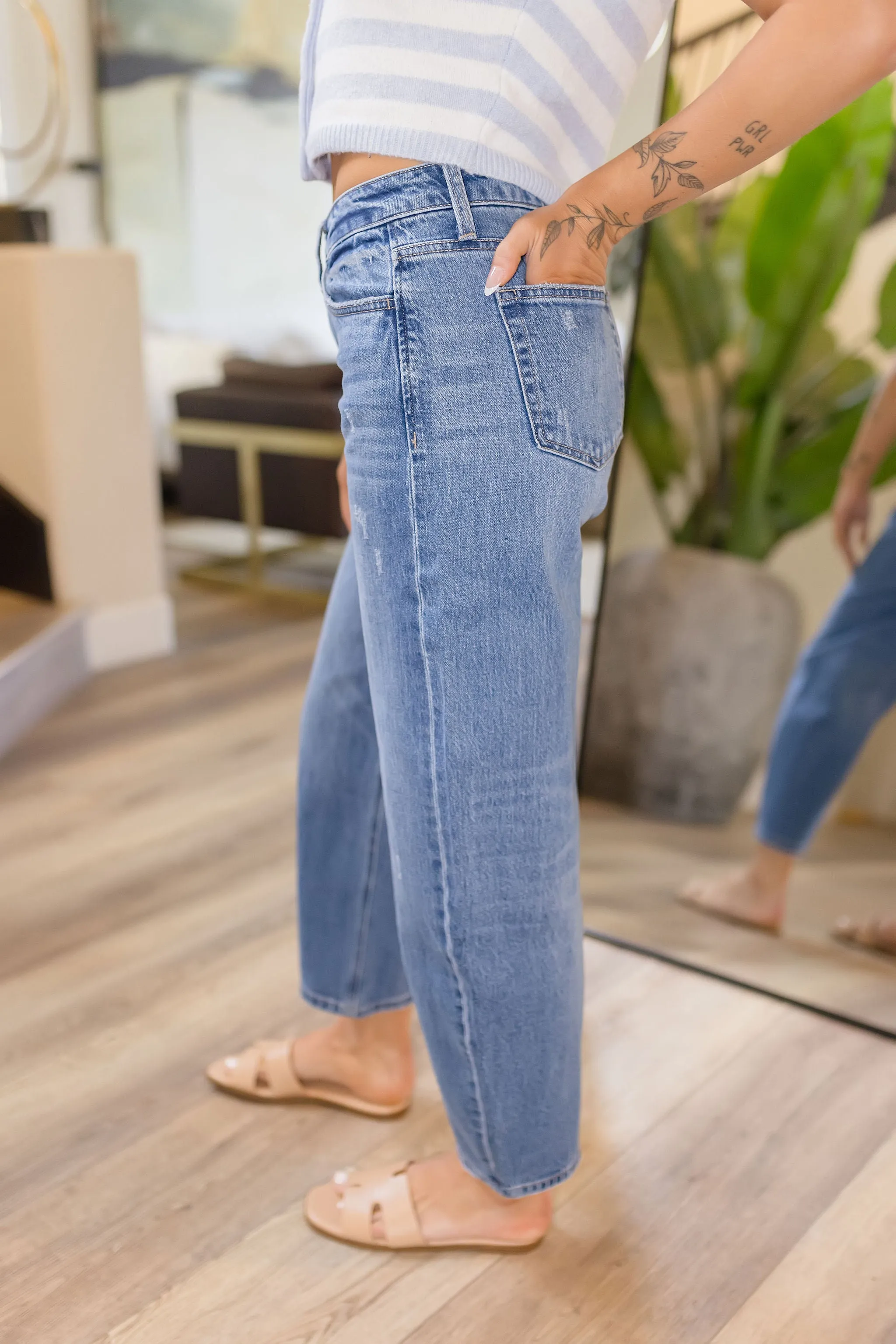 Carla High Rise Barrel Jeans Medium Wash