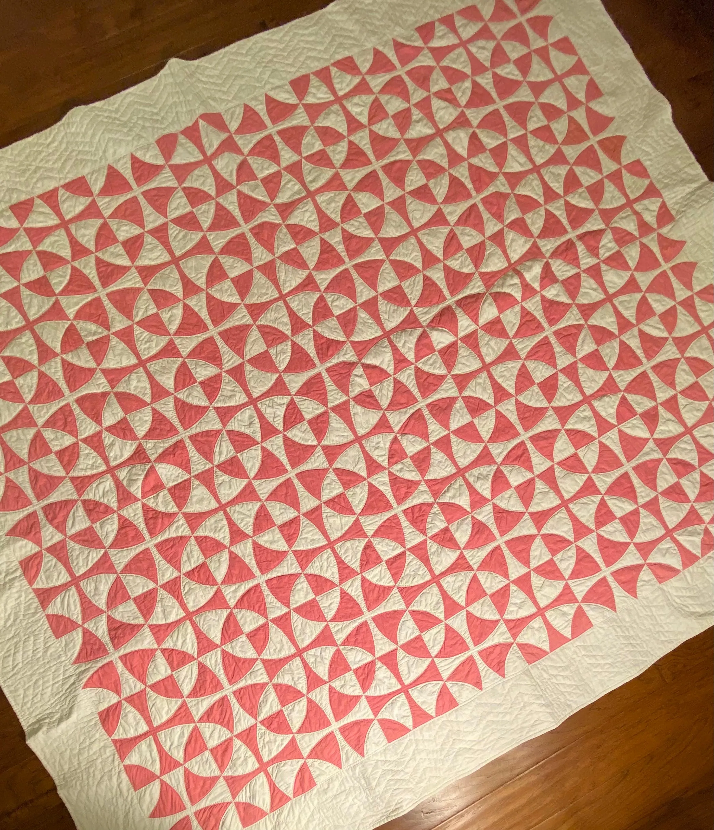 Circles in Pink and White Quilt