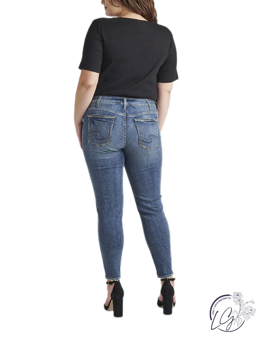 Curvy Suki Mid-Rise Skinny by Silver Jeans