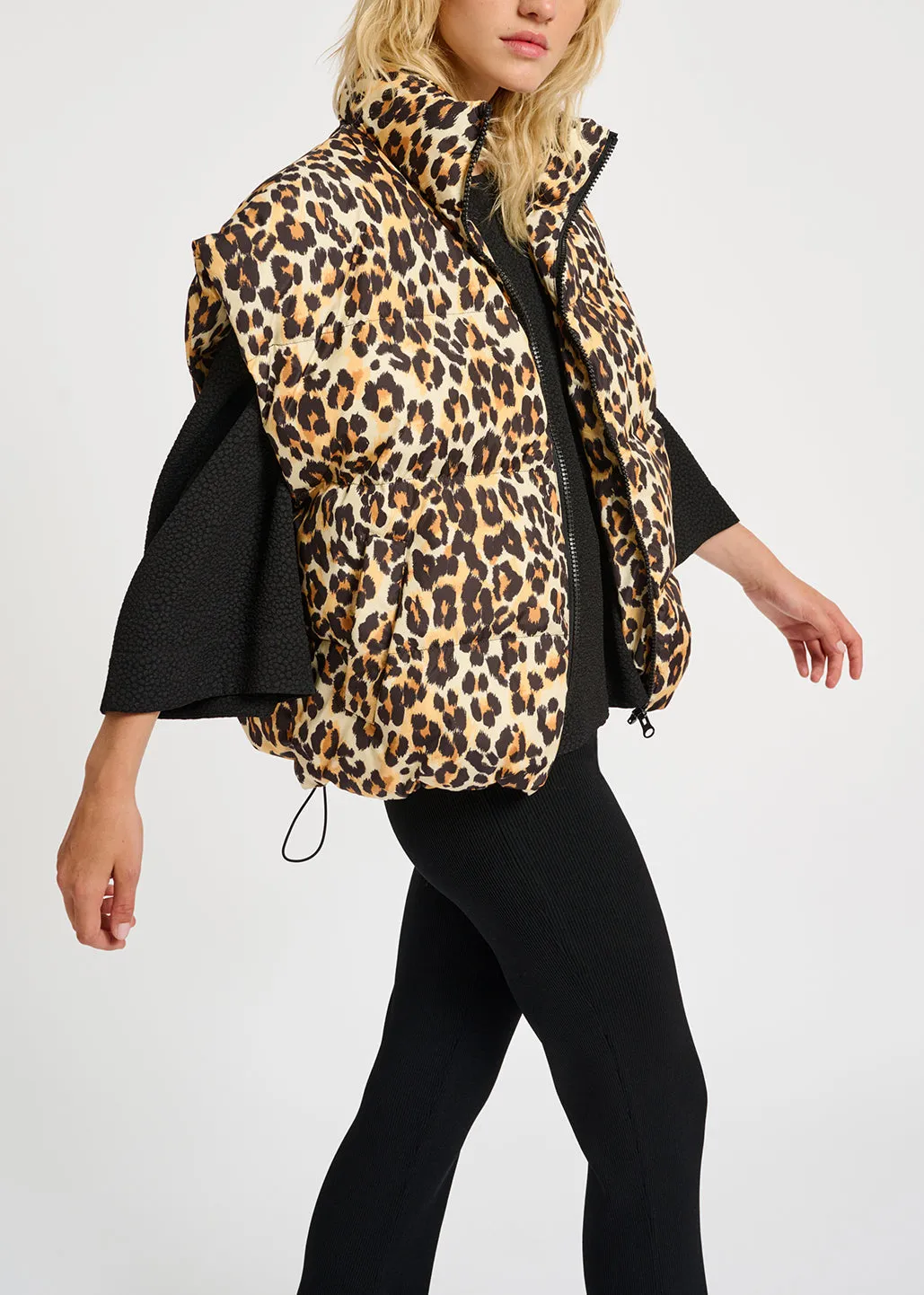 Leopard-print puffer vest