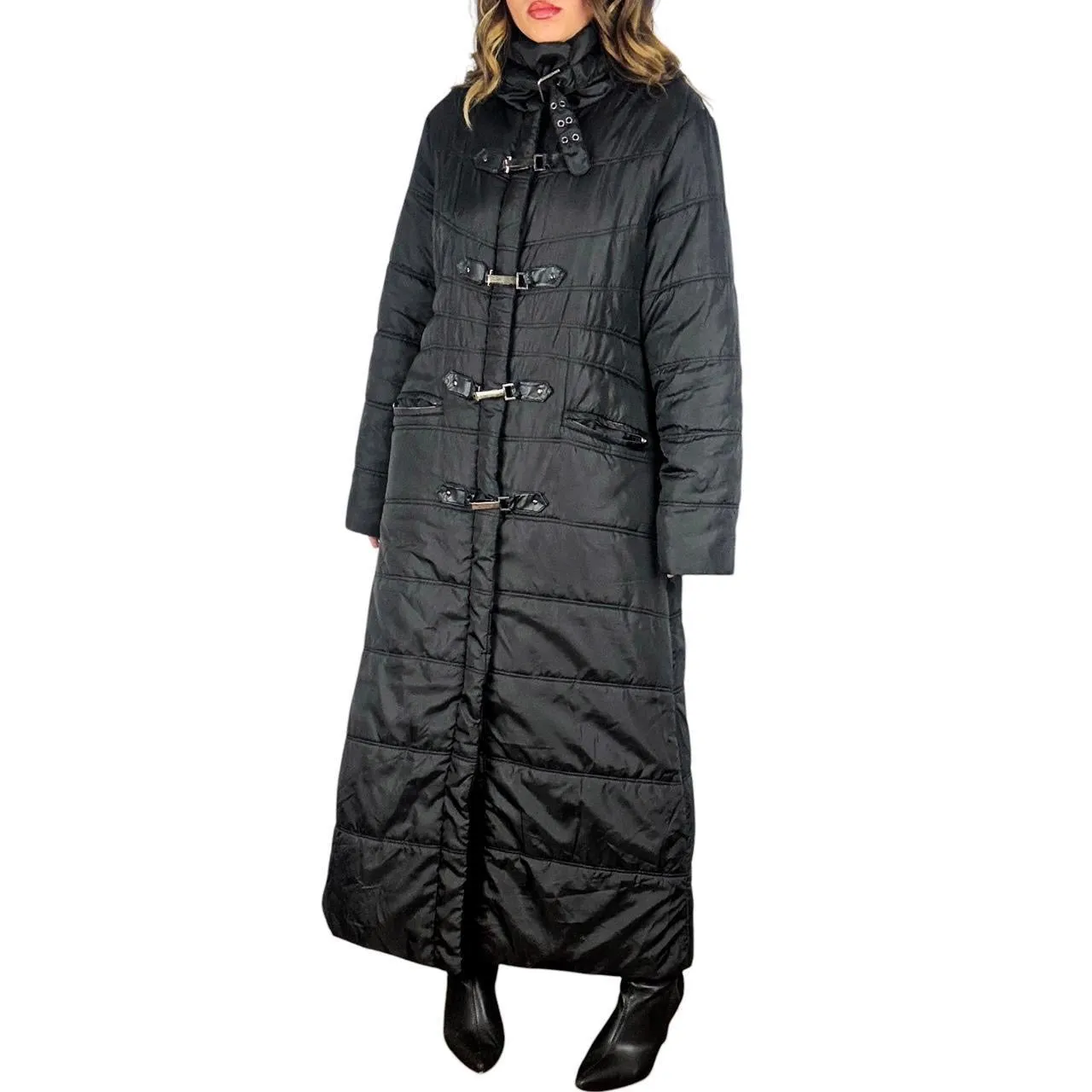 Long Black Buckle-Clasp Puffer Coat (XL)