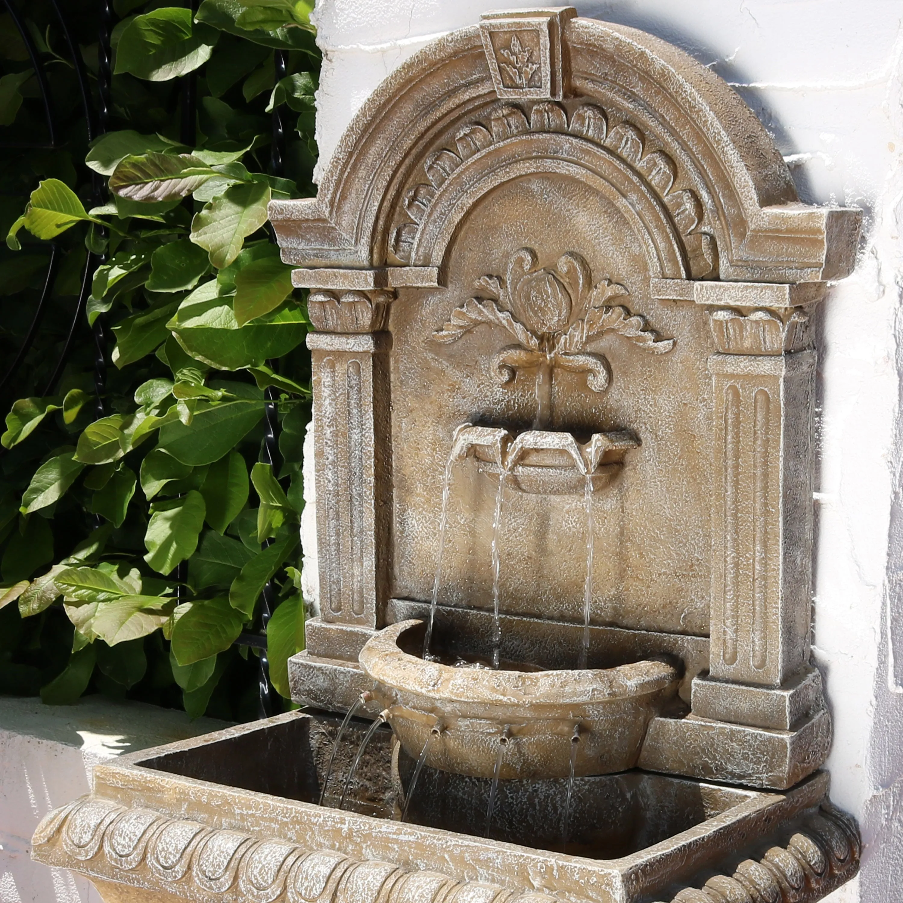 Sunnydaze Ornate Lavello Outdoor Water Fountain with Electric Submersible Pump, 51"