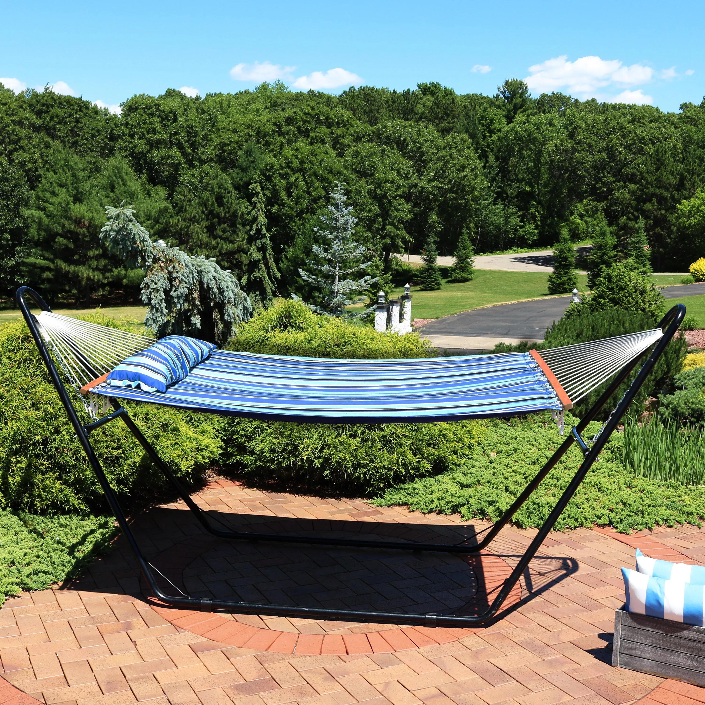 Sunnydaze Quilted 2-Person Hammock with Multi-Use Universal Stand