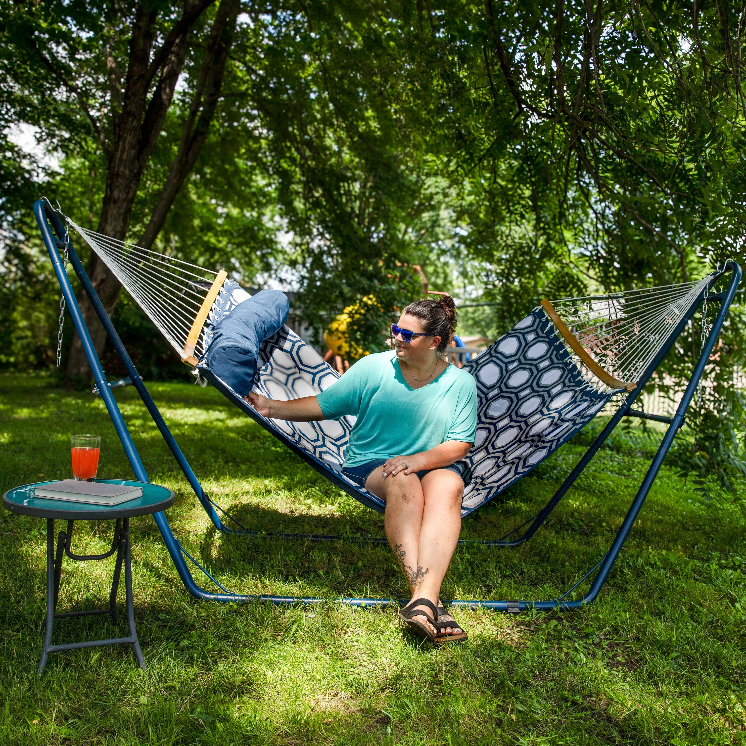 Sunnydaze Quilted Hammock with Curved Bamboo Spreader Bar and Pillow