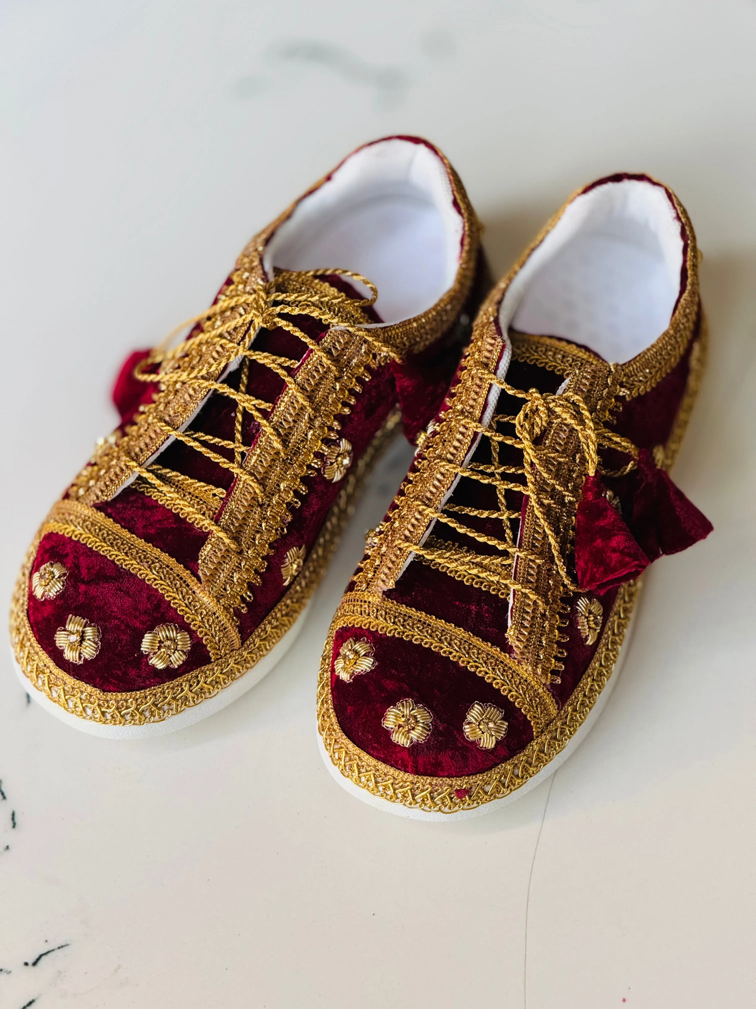 VELVETY BEGUM BRIDAL SNEAKERS