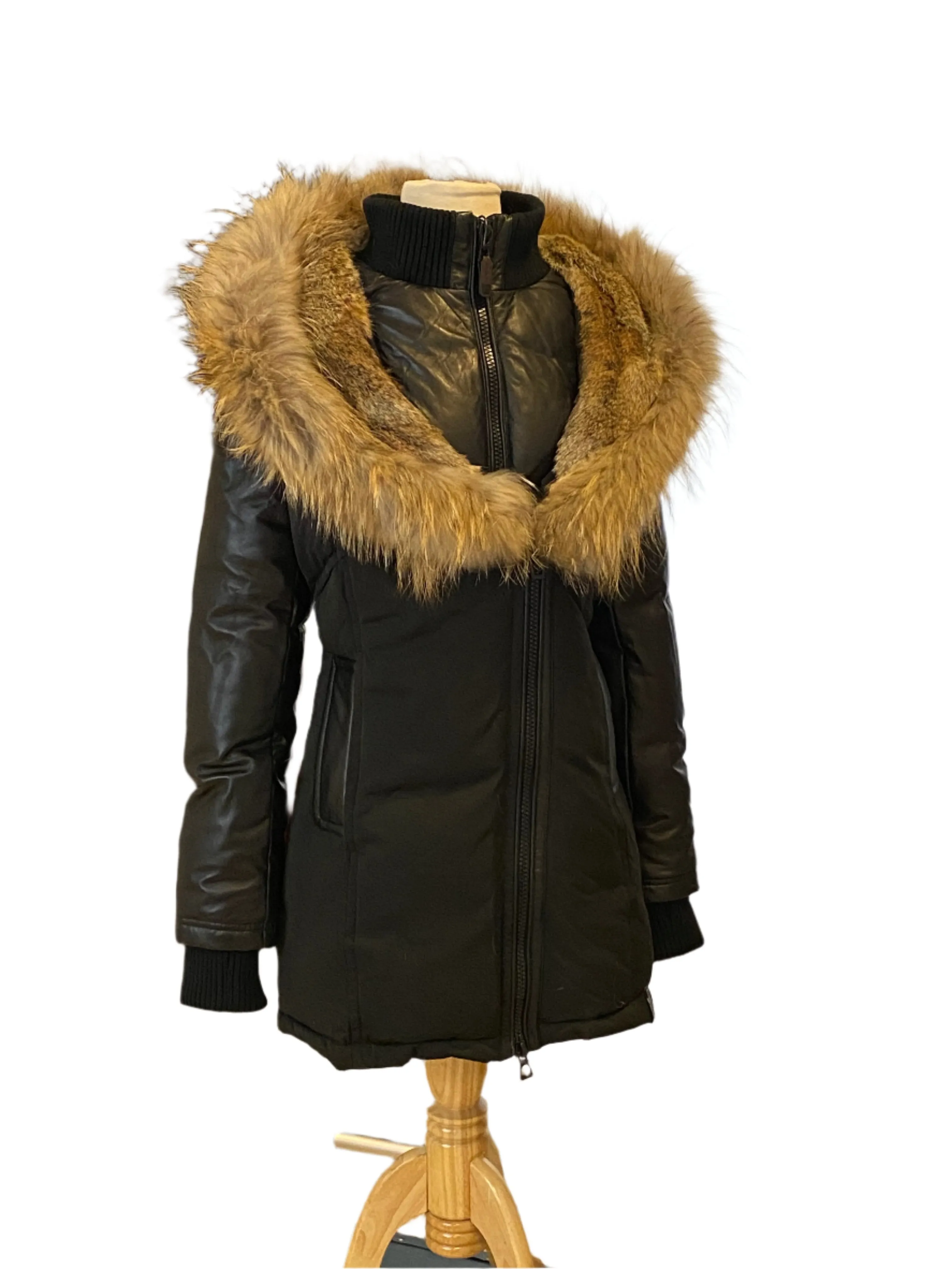 VERENA Parka: The Epitome of Elegance and Warmth