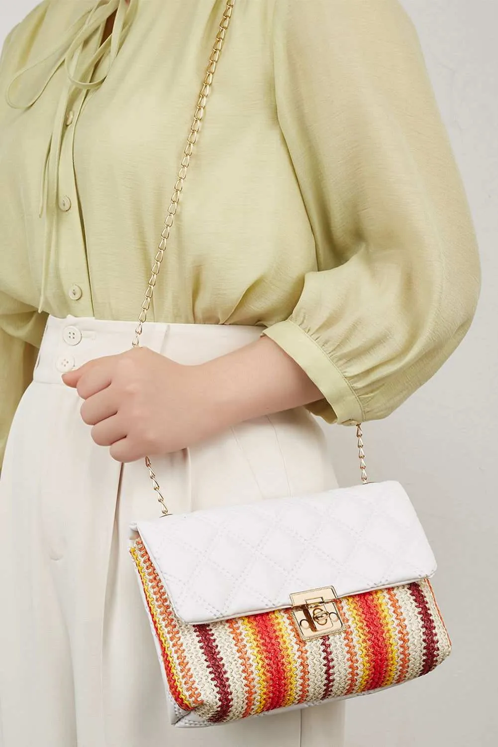 White Quilted Flap Printed Knit Chain Single Shoulder Bag