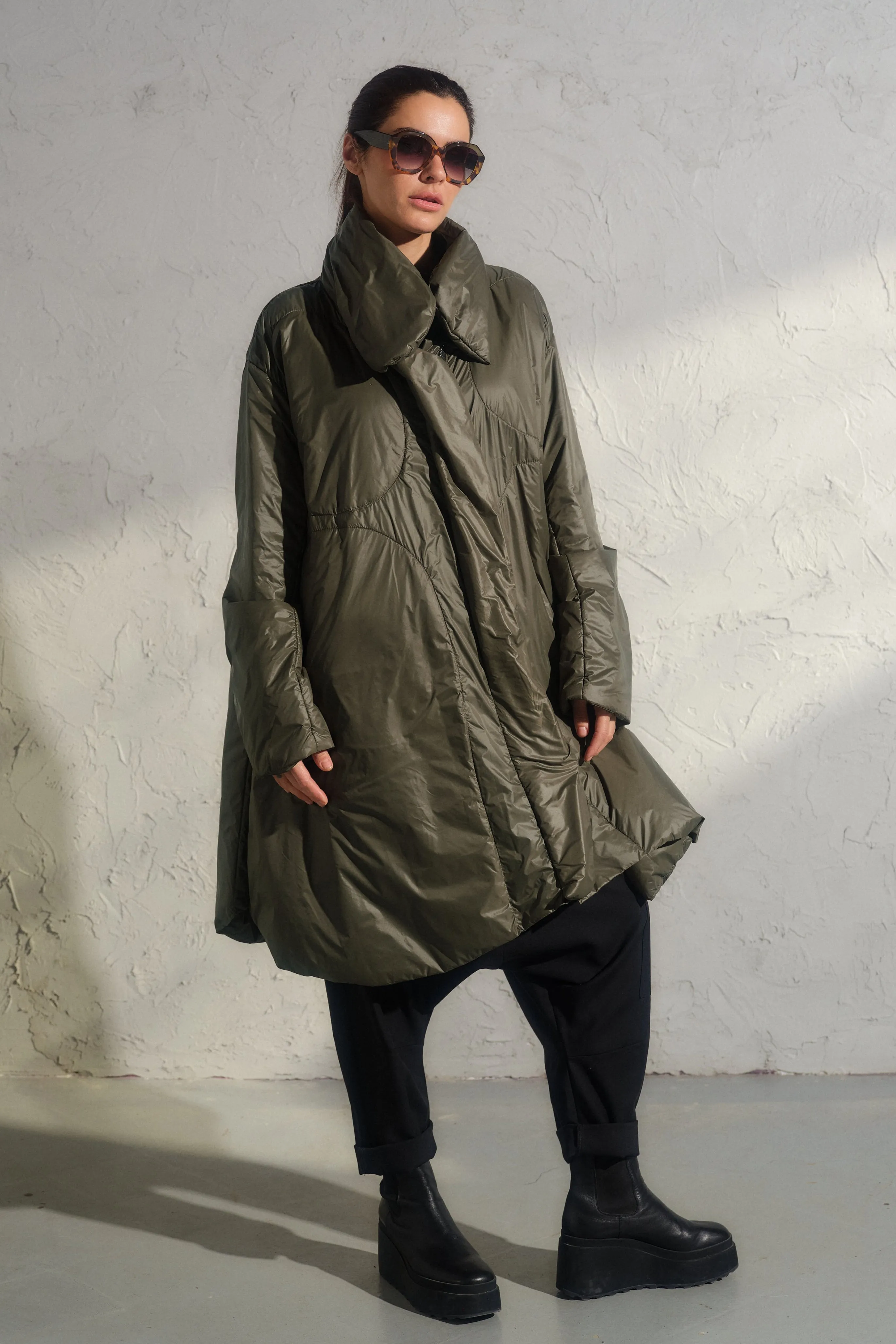 Women's Adjustable Length Puffer Jacket in Khaki